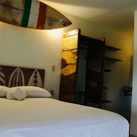 Hostel Experiencia Surf Camp Brisas de Zicatela Zewnętrze zdjęcie