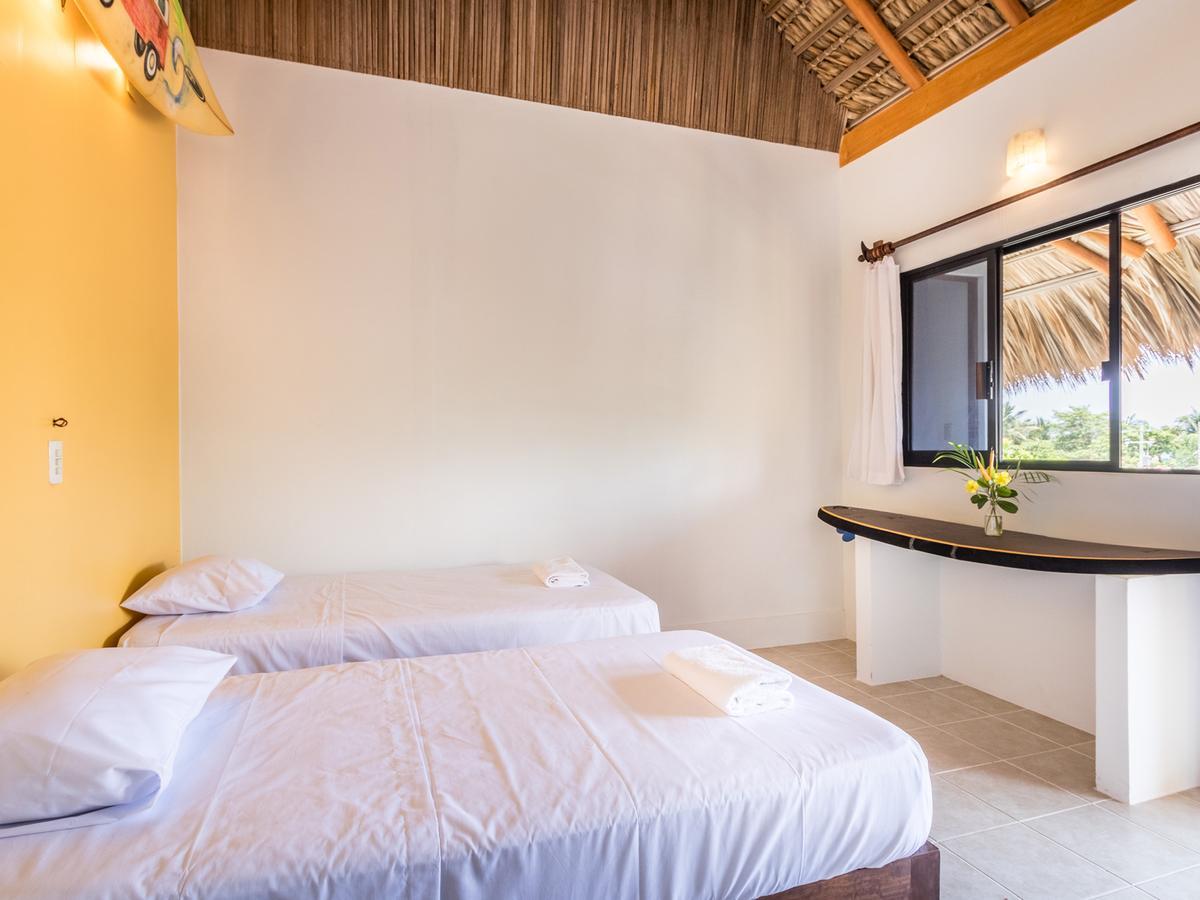 Hostel Experiencia Surf Camp Brisas de Zicatela Zewnętrze zdjęcie