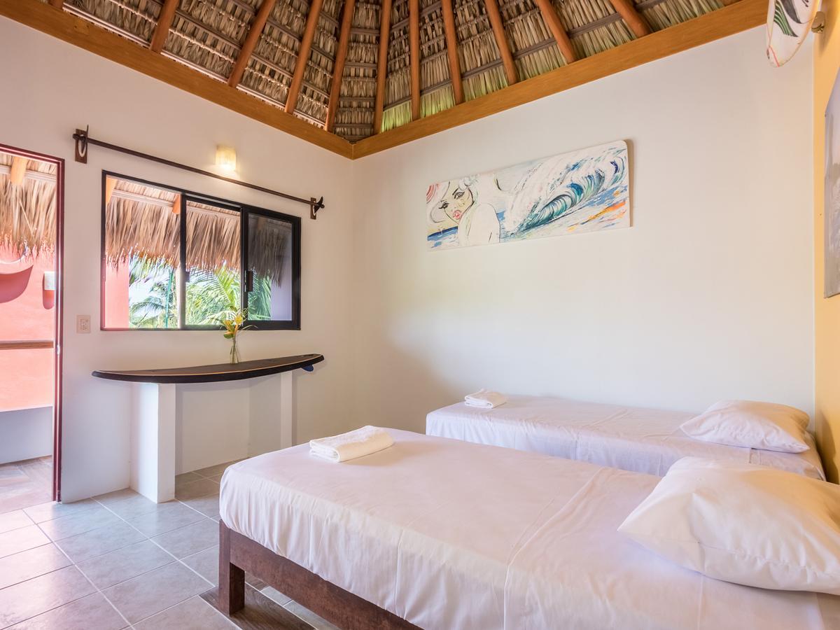 Hostel Experiencia Surf Camp Brisas de Zicatela Zewnętrze zdjęcie