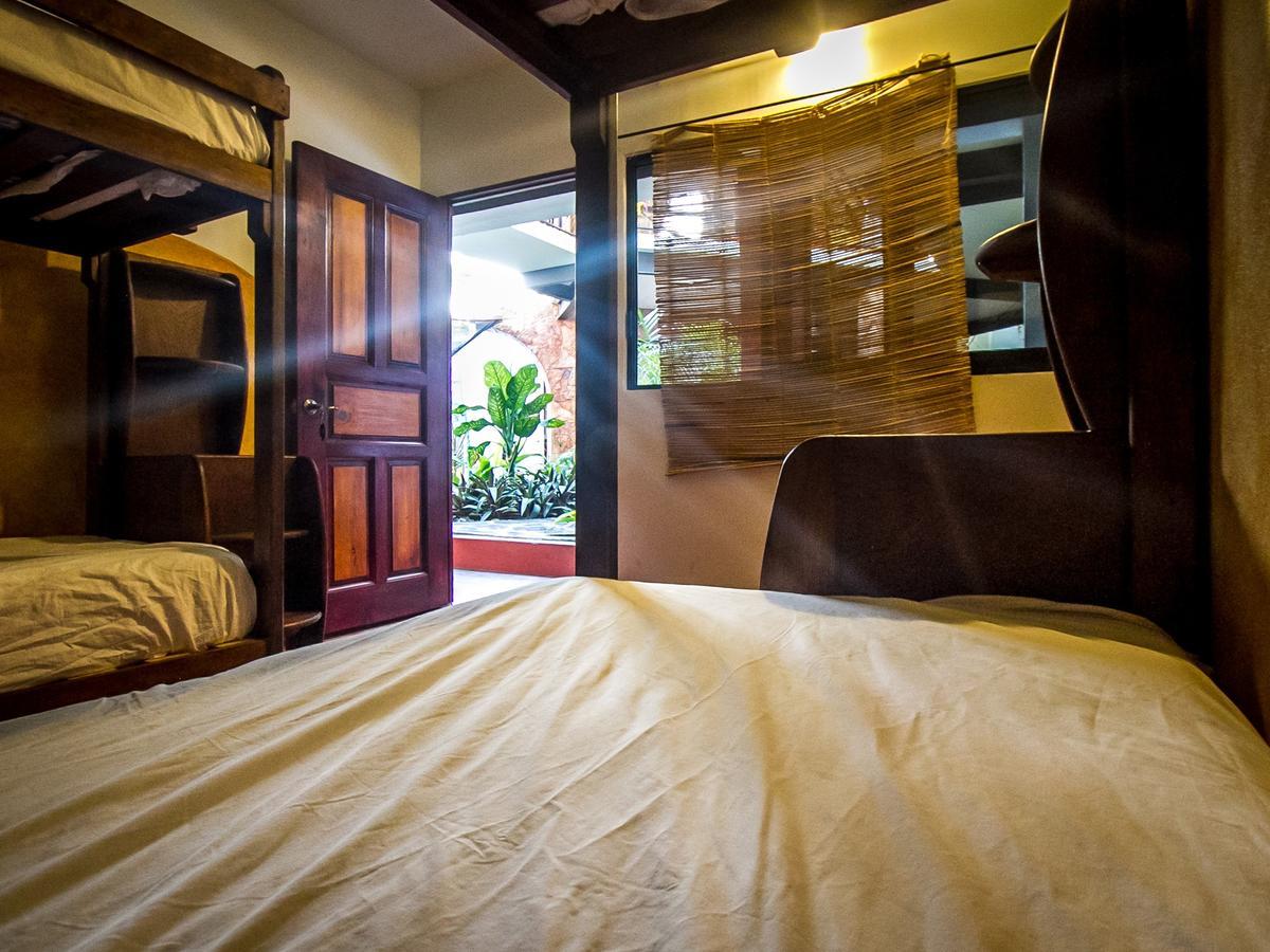 Hostel Experiencia Surf Camp Brisas de Zicatela Zewnętrze zdjęcie