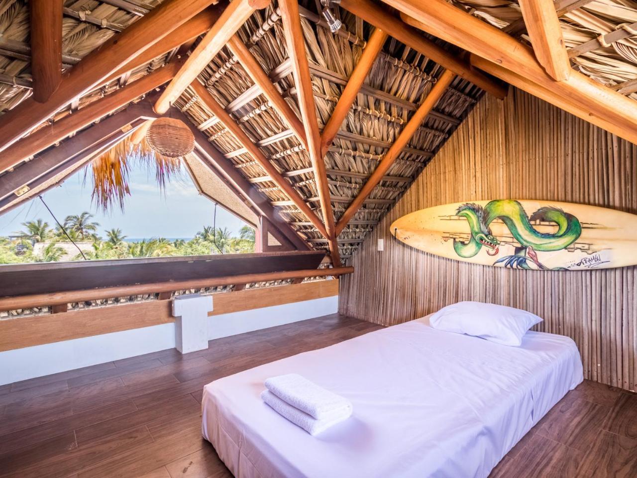 Hostel Experiencia Surf Camp Brisas de Zicatela Zewnętrze zdjęcie